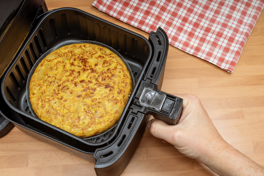 Tortilla de patatas saludable freidora