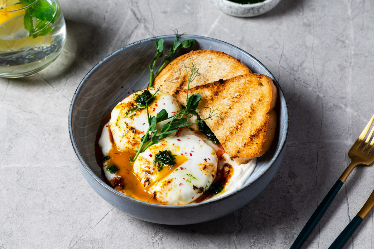 huevos turcos recetas brunch